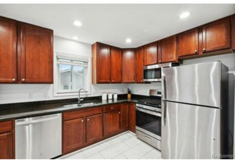 483 W Tienken Rd - Photo 2 of 6