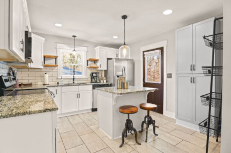 1254 Centra Villa Dr Sw - Photo 2 of 31