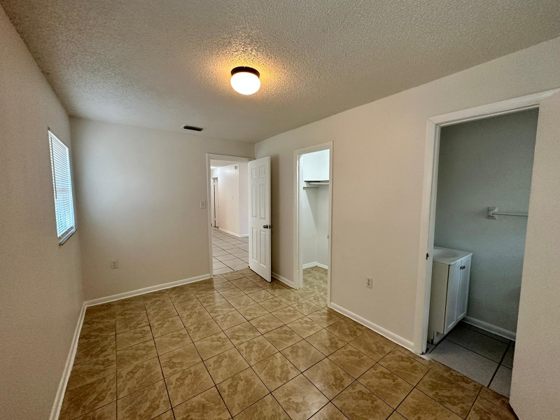 5170 Lanette St - Photo 2 of 12