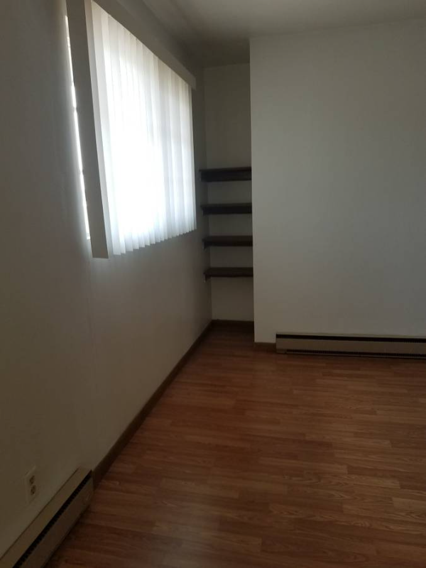 713 Cedar Dr #6 - Photo 3 of 11