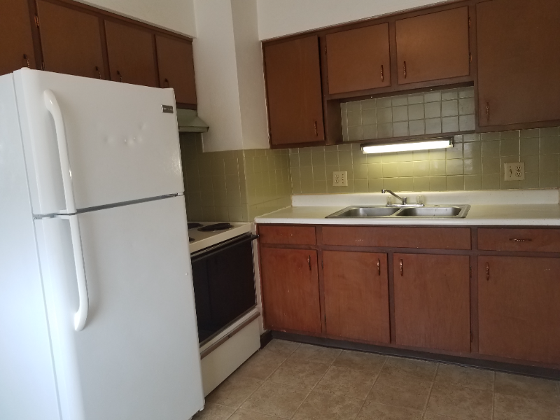 713 Cedar Dr #6 - Photo 4 of 11