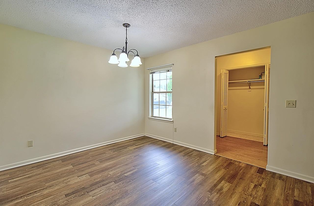 784 Inwood Drive #1 - Photo 5 of 26