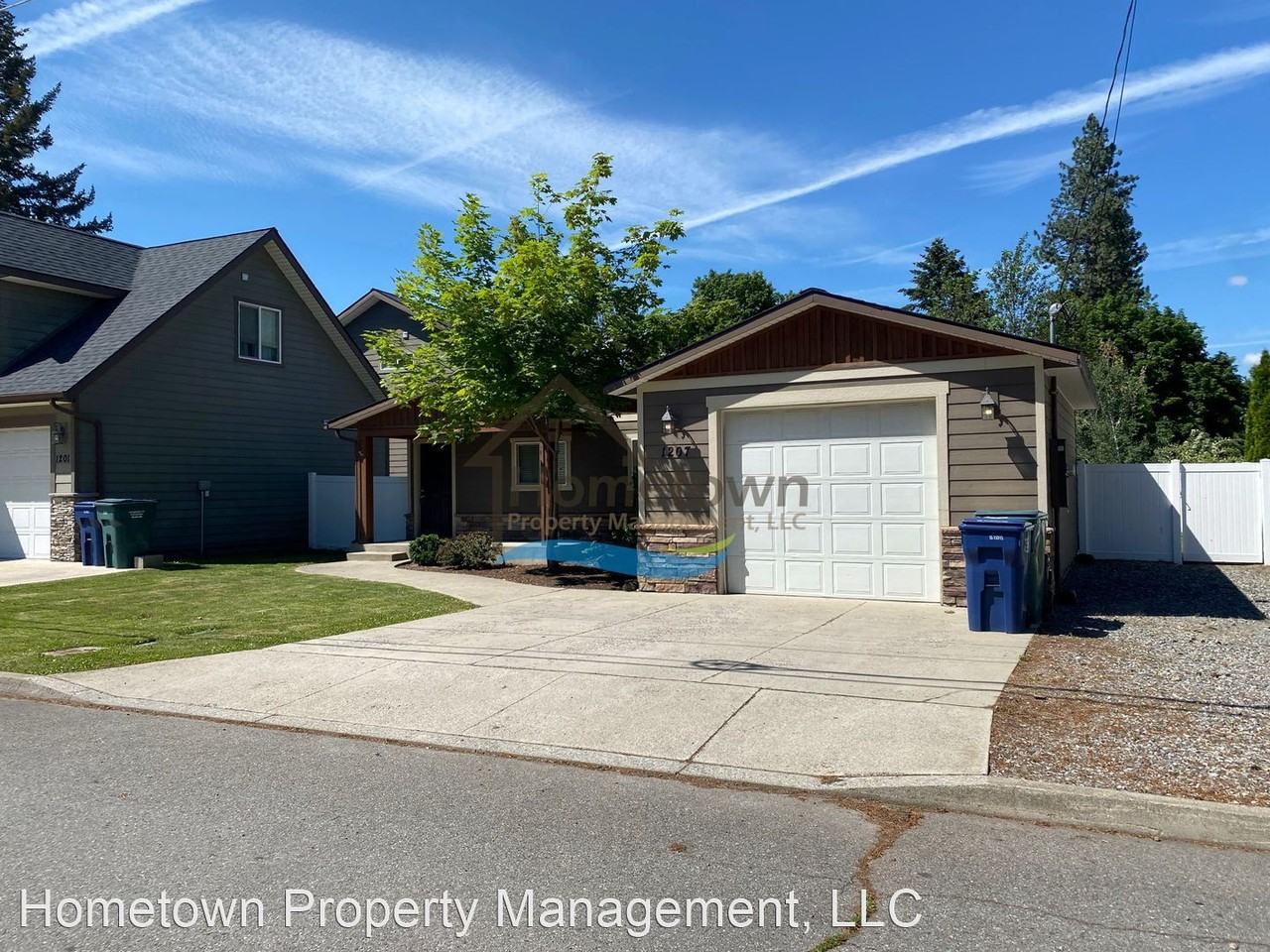 1207 E Gilbert Ave - Photo 2 of 50