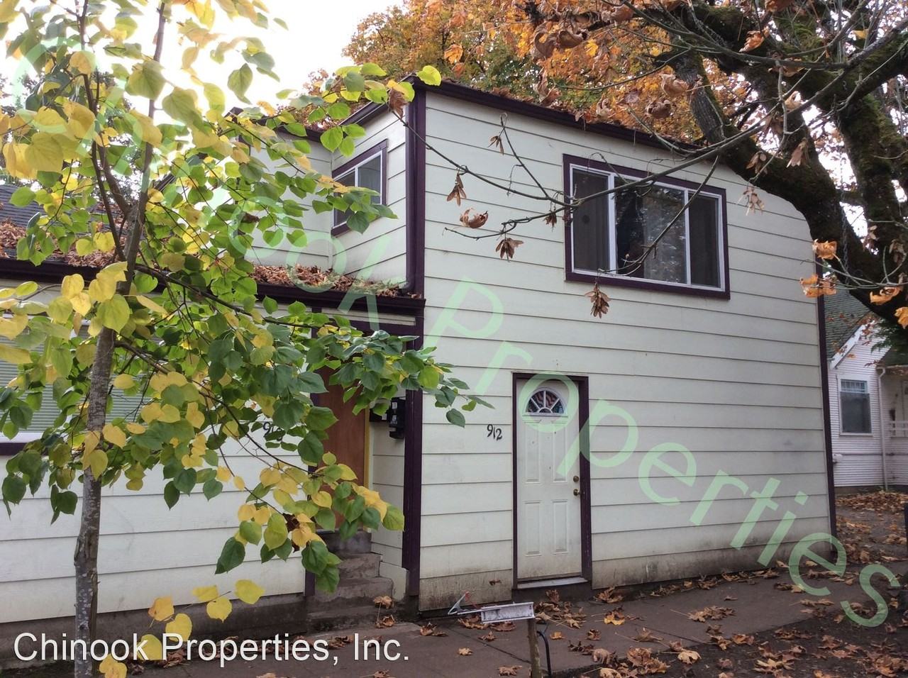 Whitaker Neighborhood Triplex on W. 3rd Street Apartments 912 W 3rd