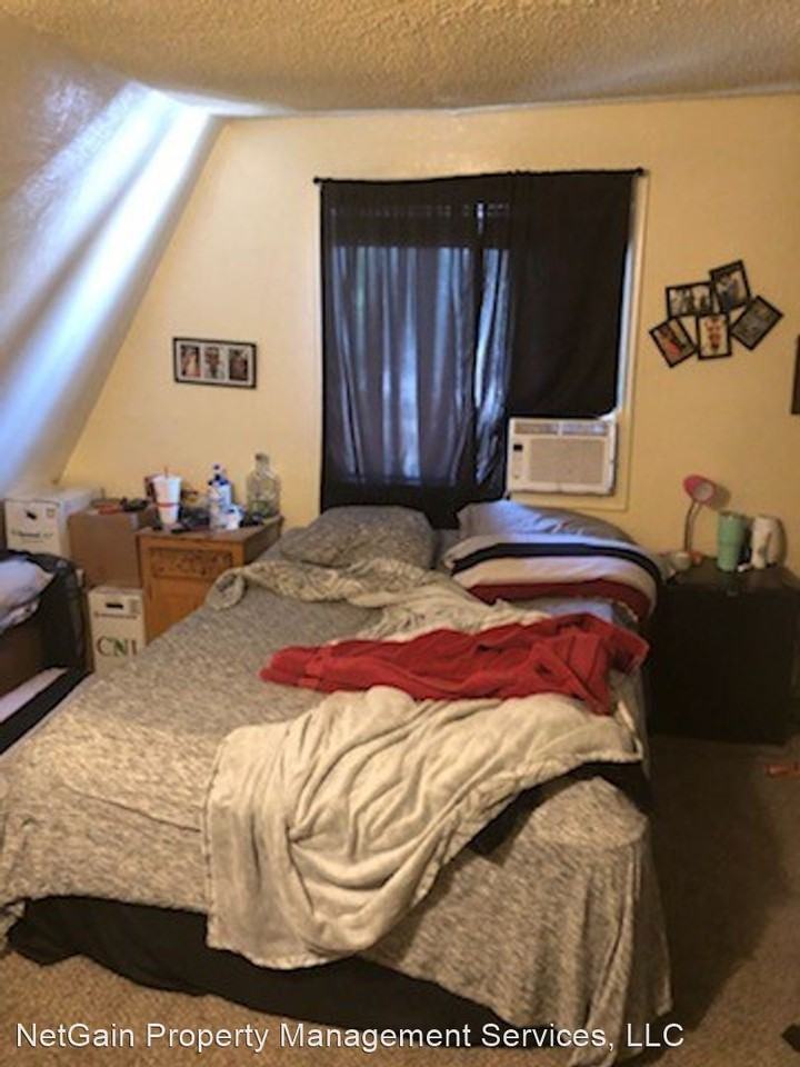 851 Spruce Street - Photo 3 of 9