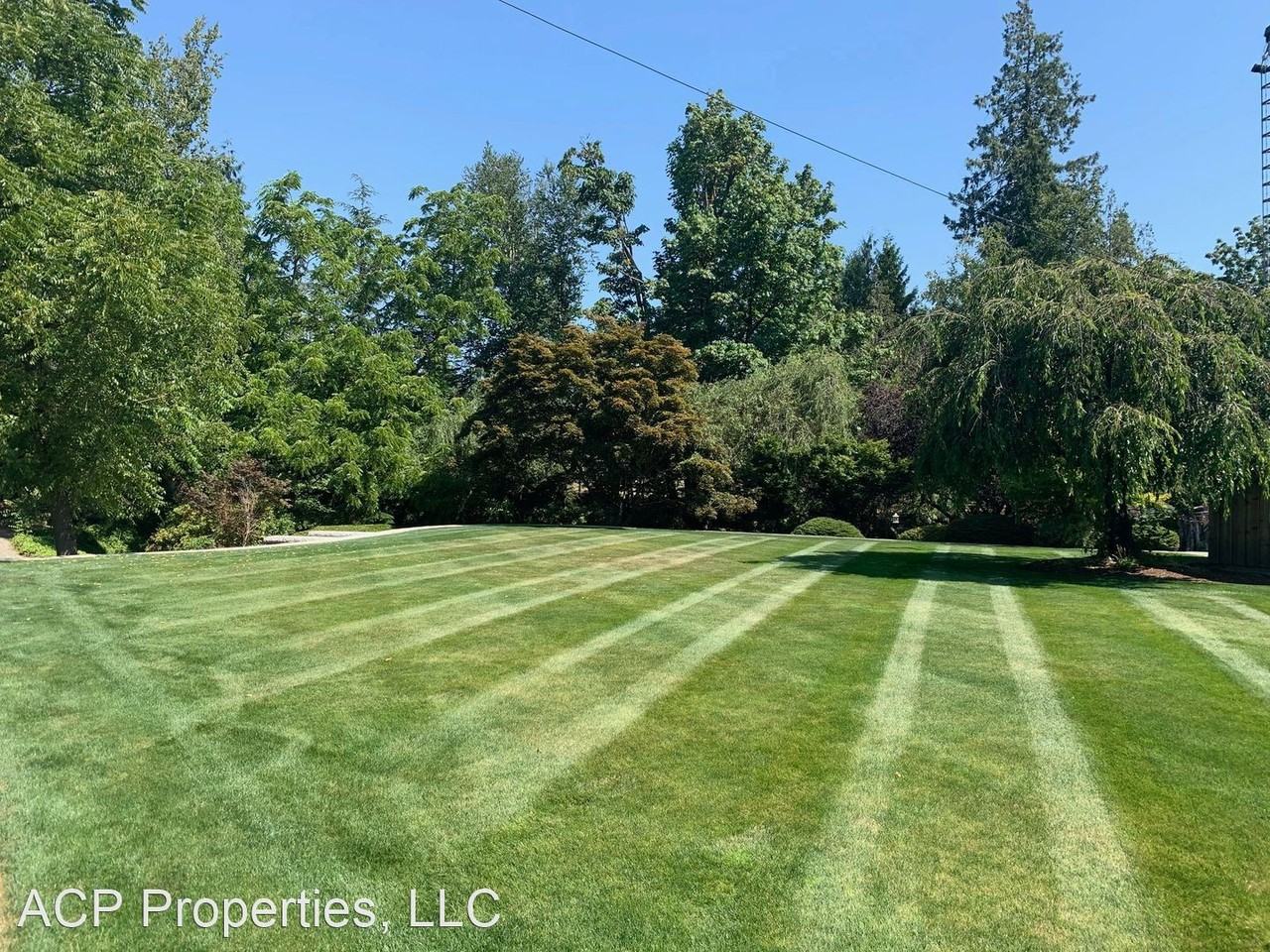 8684 Line Rd - Photo 2 of 36