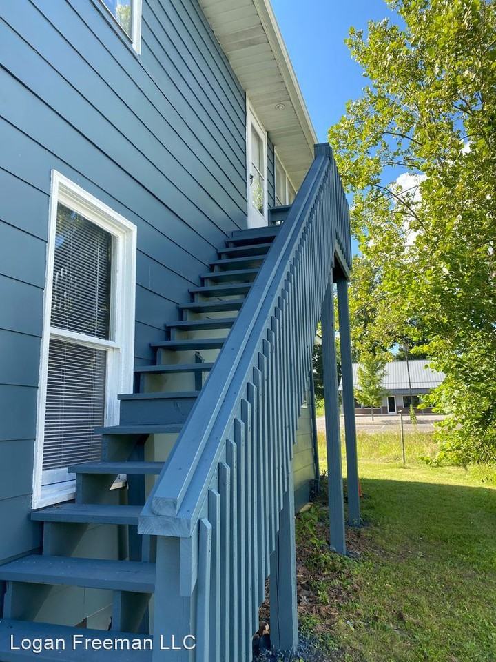 610 Master St. - Photo 2 of 9