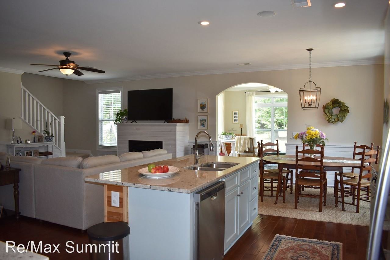 2070 Sans Souci Rd - Photo 2 of 45