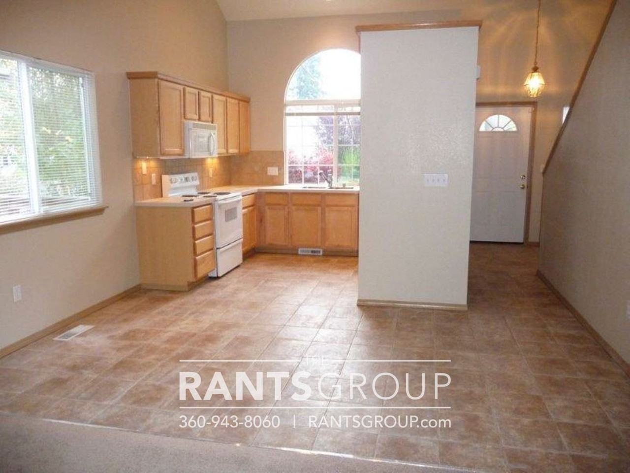 1620 Quasar Way Ne - Photo 2 of 11