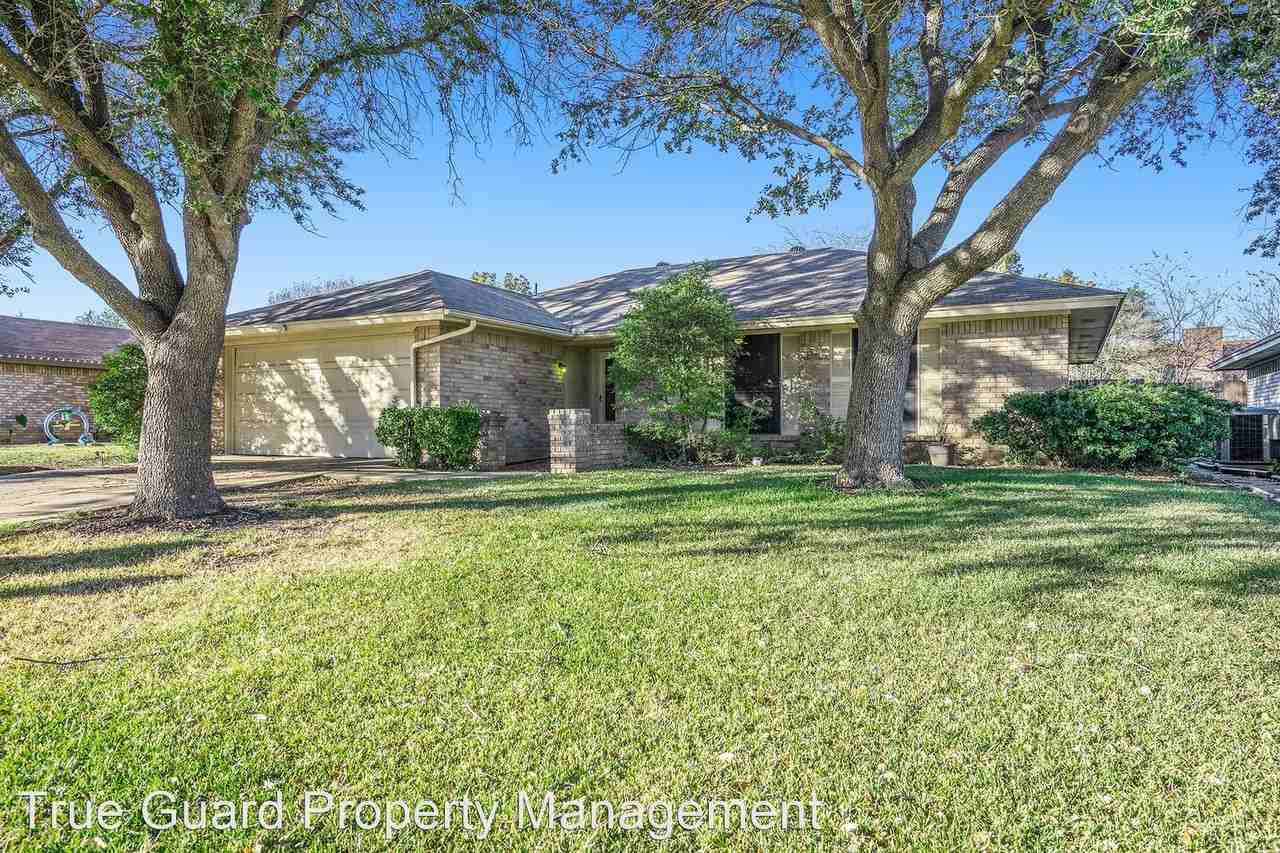 2608 Green Ridge St - Photo 3 of 24