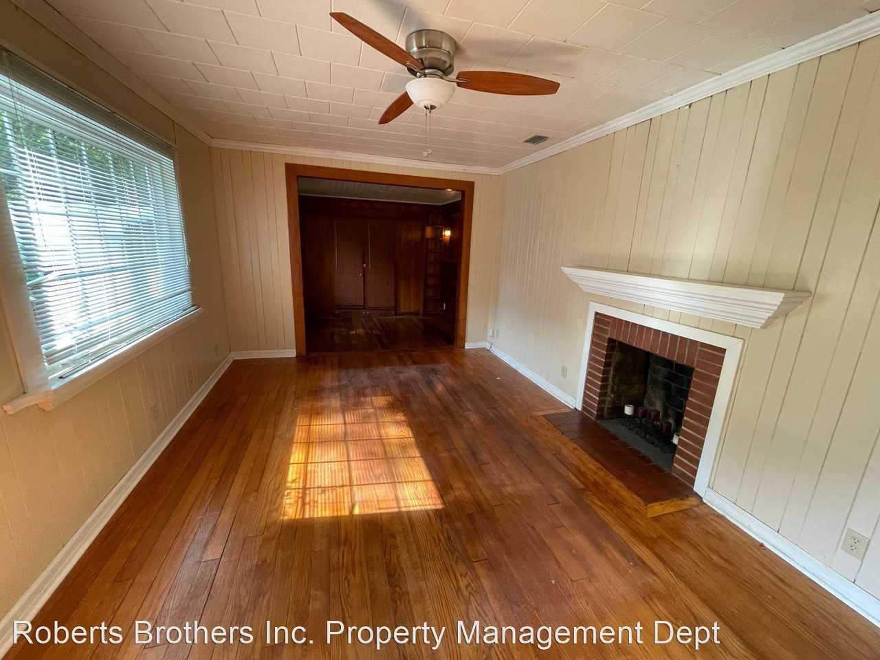 267 Border Dr E - Photo 3 of 12