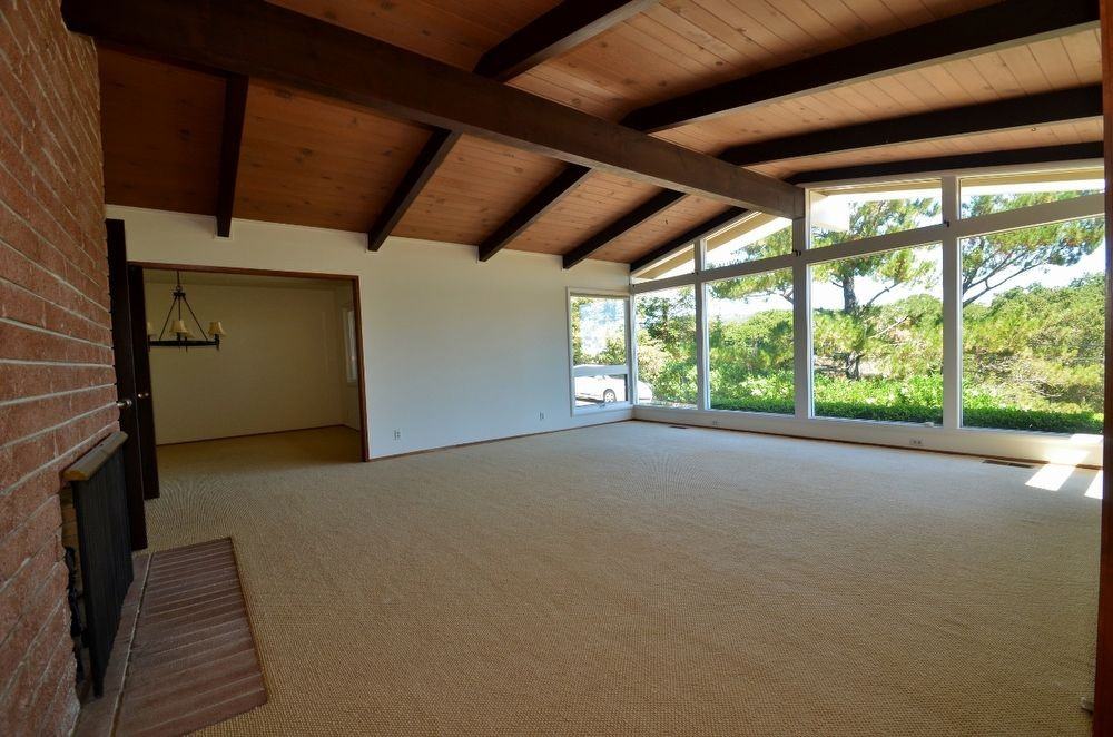 295 Stuyvesant Dr - Photo 2 of 20