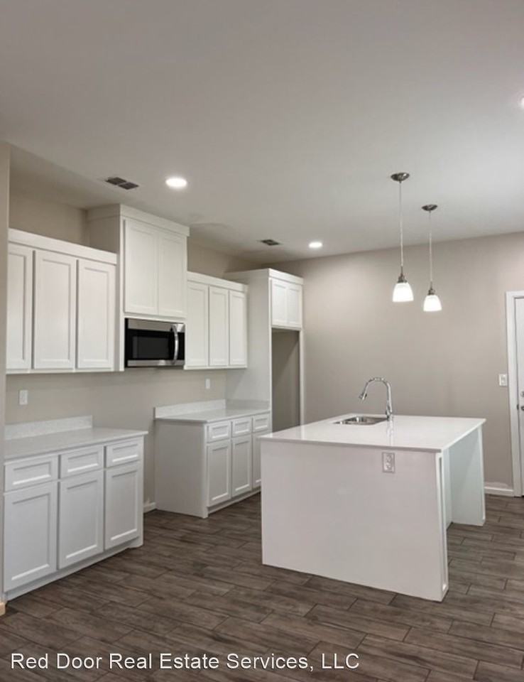 1308 Yankton - Photo 2 of 8