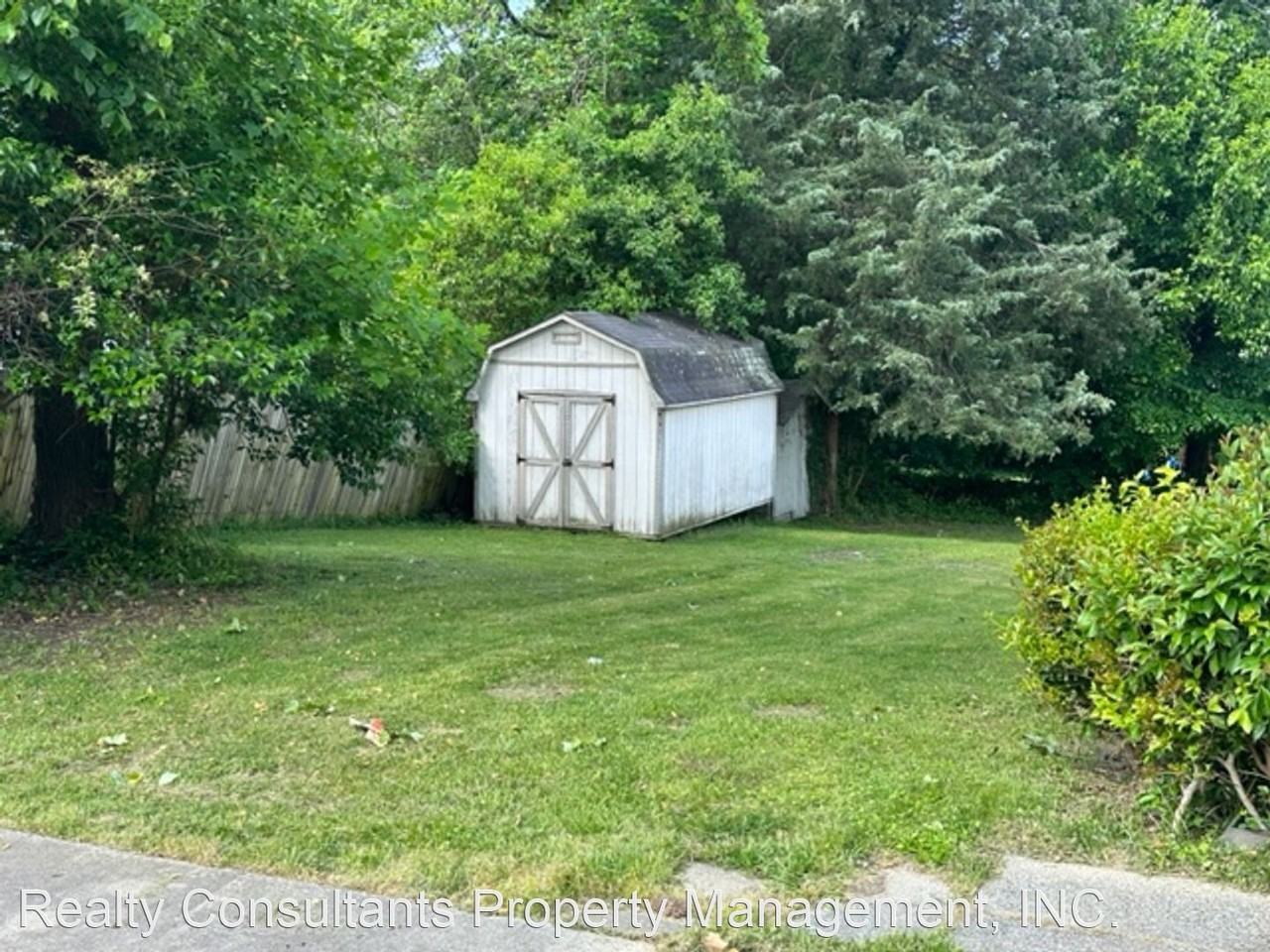 2819 Kilbourne Dr - Photo 3 of 19