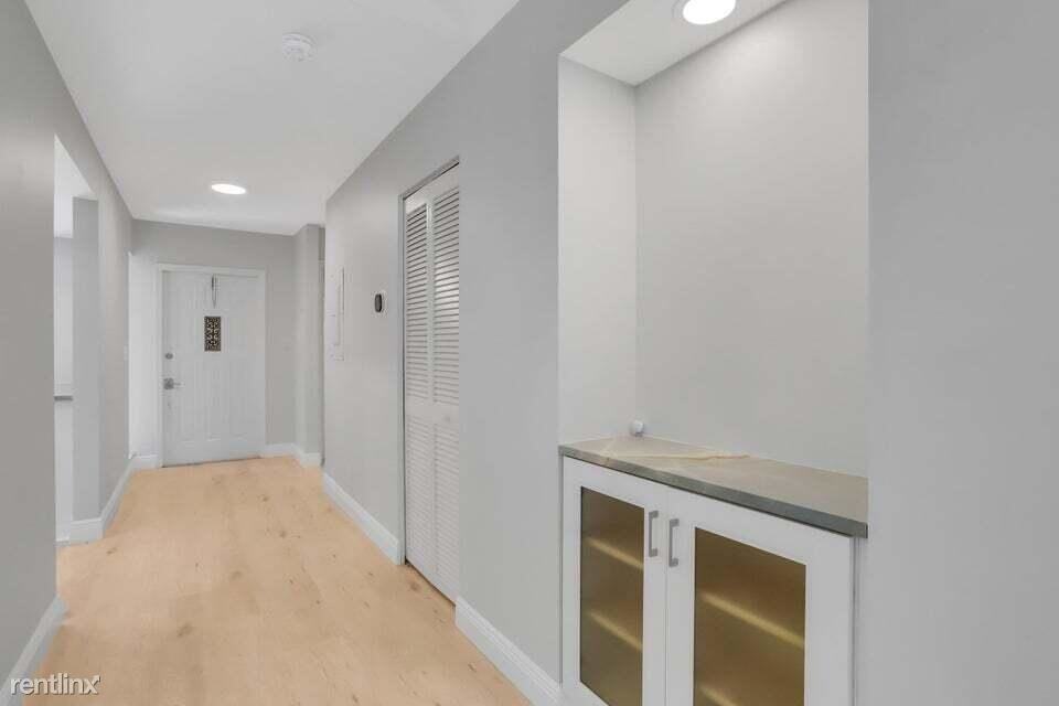 3113 Kingswood Ter - Photo 2 of 16