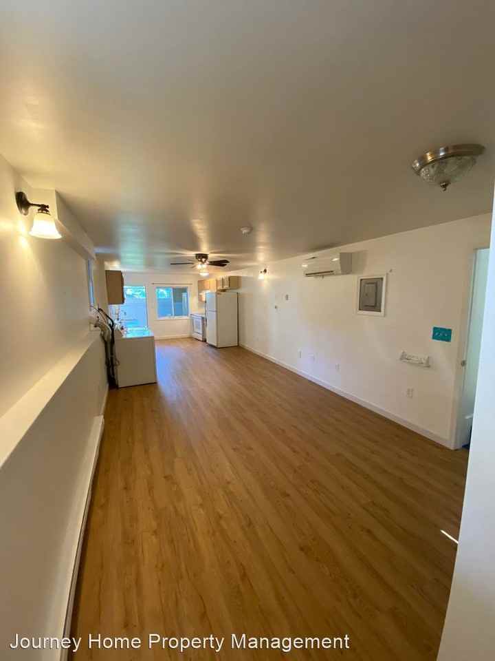 519 Broad St - Photo 2 of 4