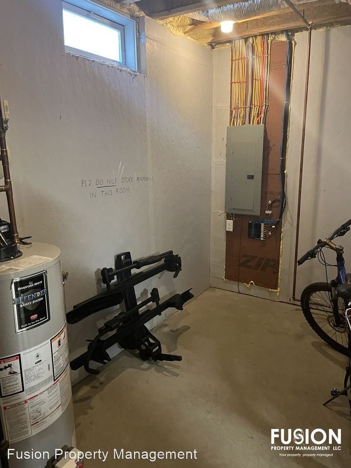 125 Rye Cir - Photo 2 of 29