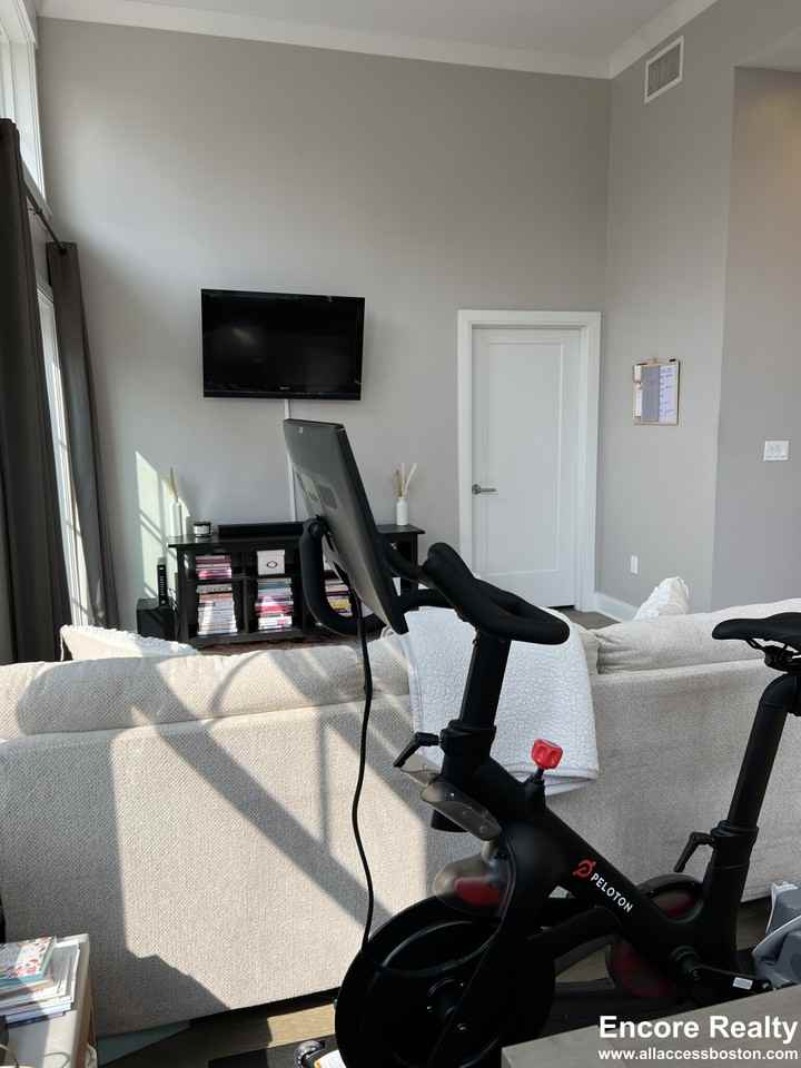 353 Summer St #101 - Photo 4 of 19
