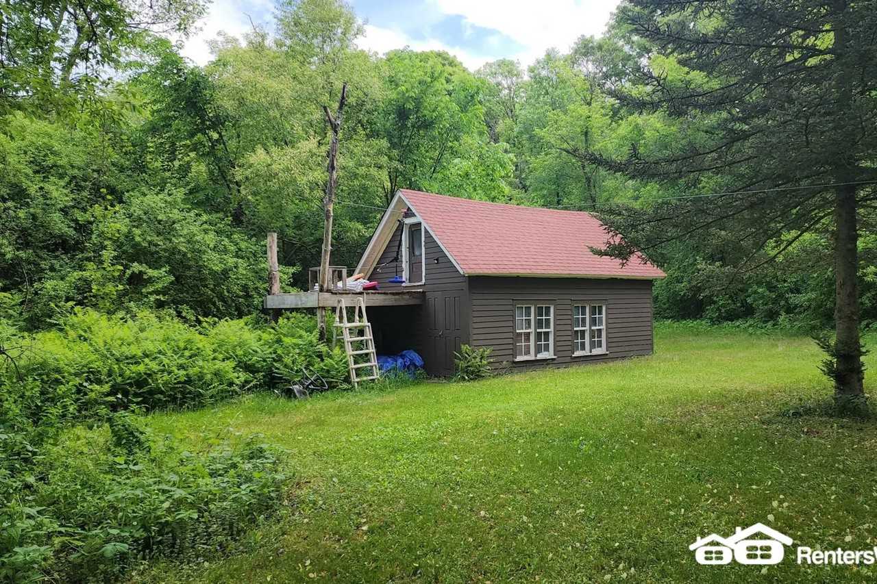 708 220th Ave - Photo 3 of 40