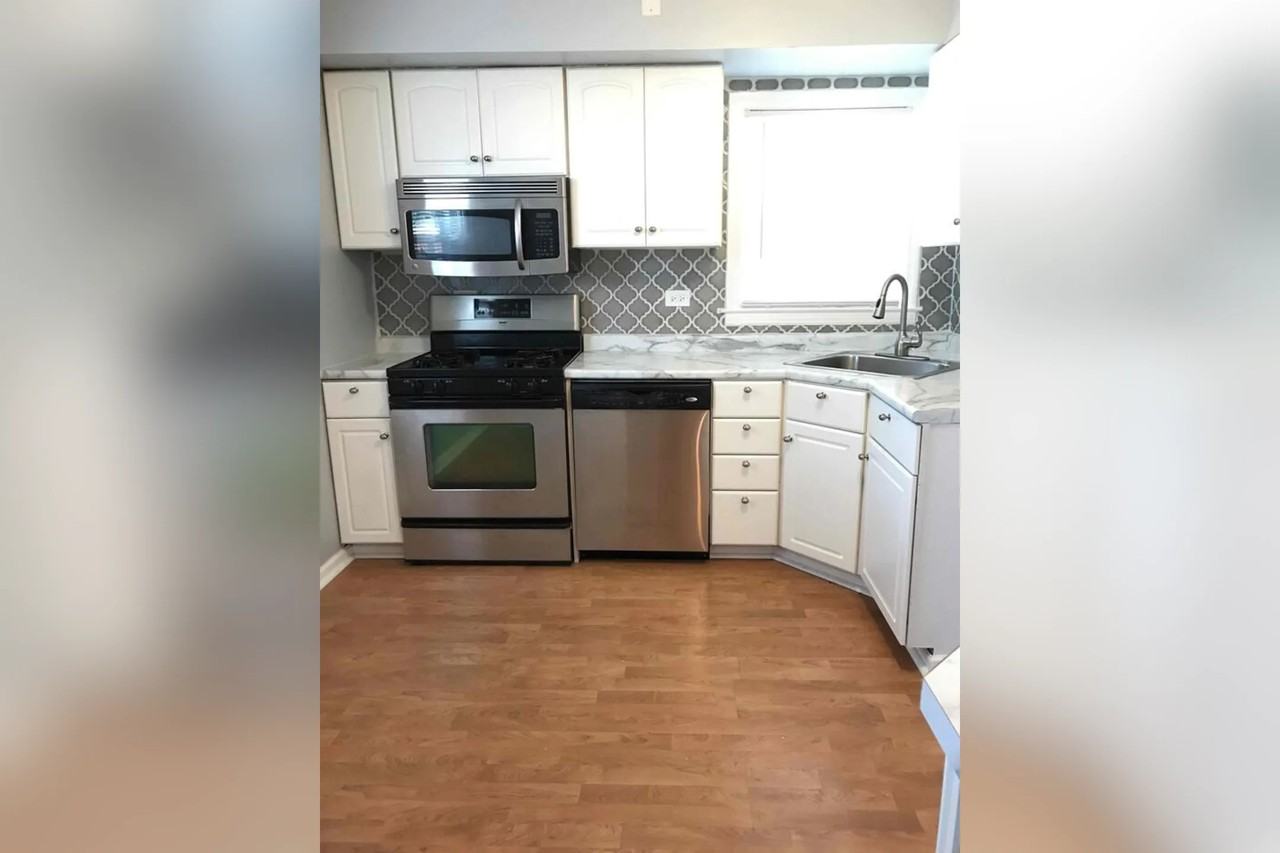 724 Norfolk Ave - Photo 3 of 22