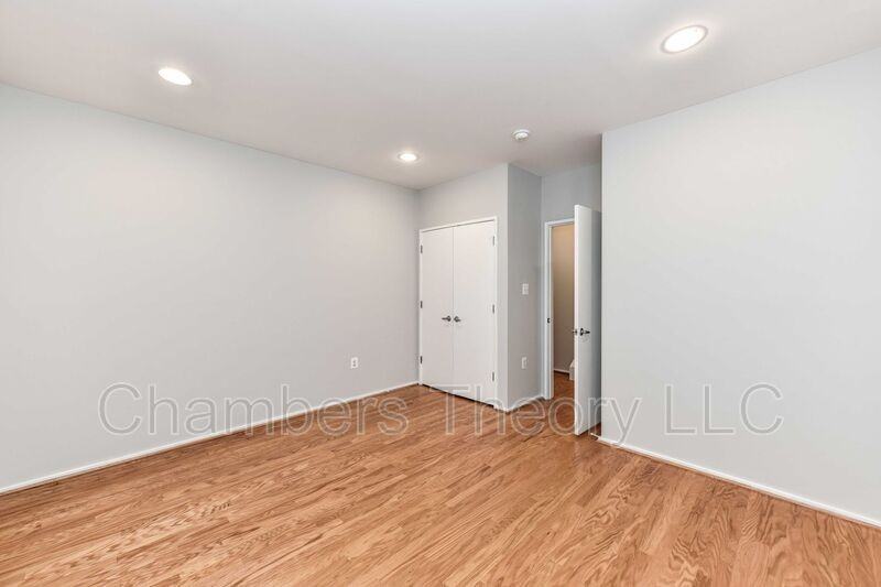 2015 N Pollard St - Photo 6 of 38