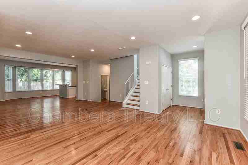 2015 N Pollard St - Photo 7 of 38