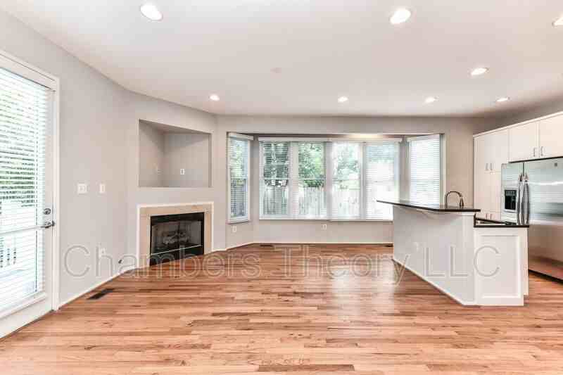 2015 N Pollard St - Photo 2 of 38