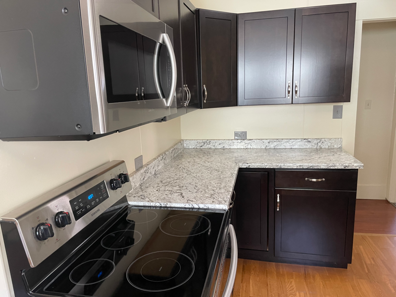 1625 E 8th St #1625 - Photo 6 of 12