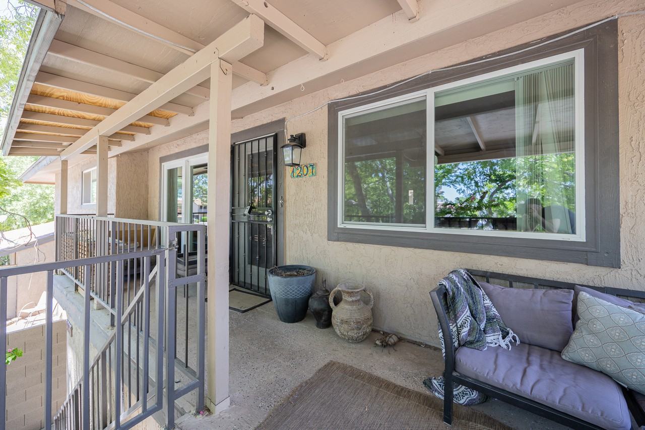 1207 N 84th Pl - Photo 4 of 21