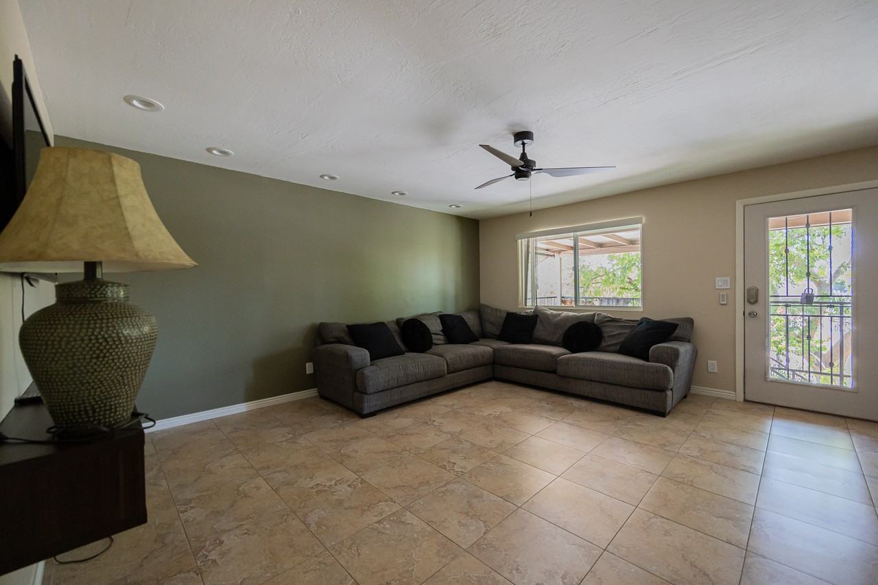1207 N 84th Pl - Photo 6 of 21