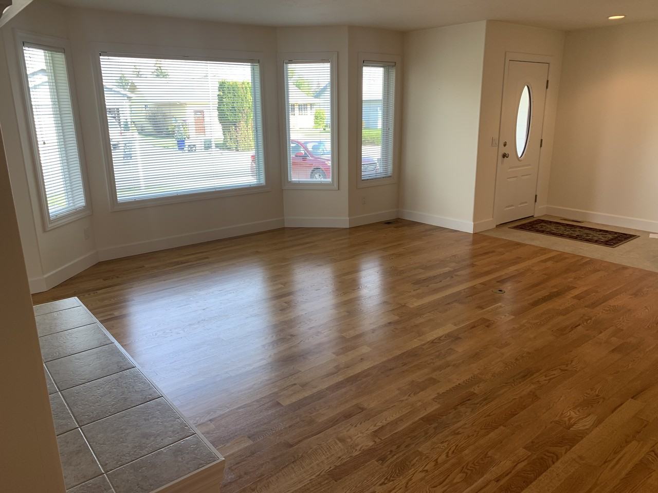 209 W Nicklaus Ave - Photo 3 of 33