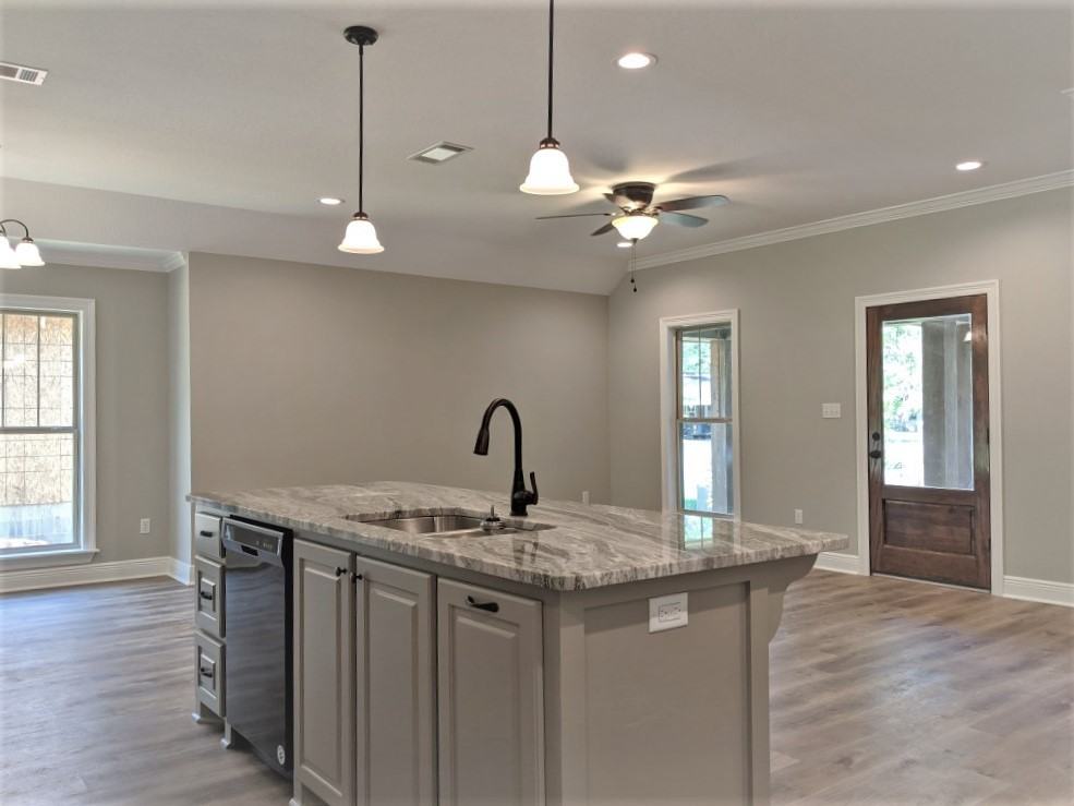 70 1st East St - Photo 3 of 28