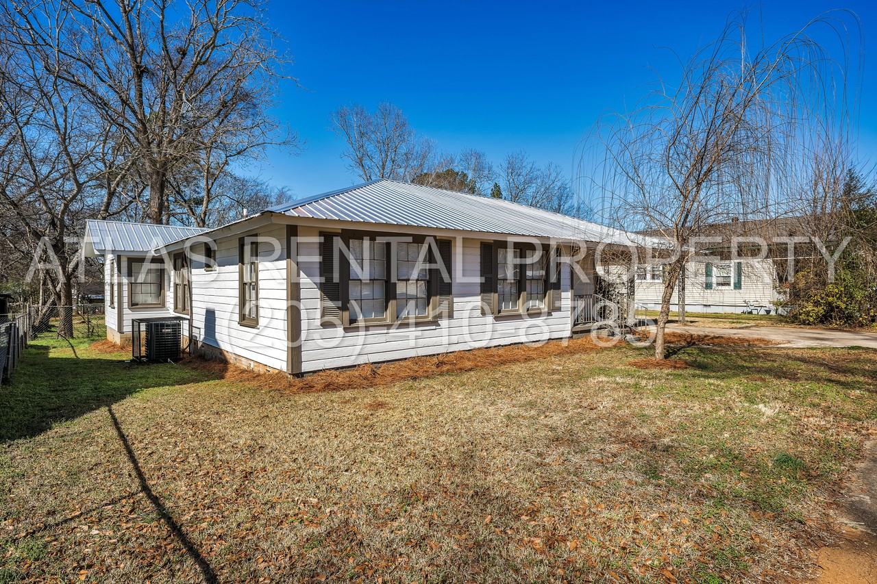 307 N Cannon Ave - Photo 3 of 29