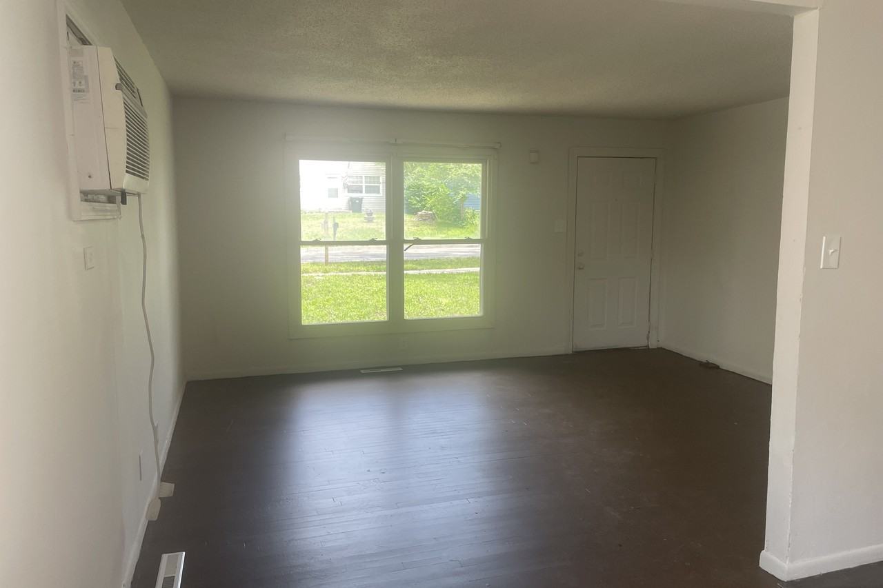 3137 Se Fremont St - Photo 3 of 13