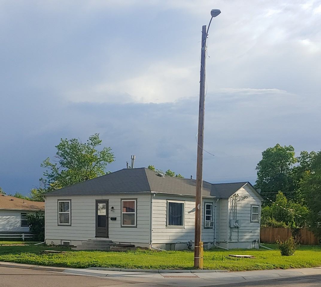 4701 S Pearl St - Photo 3 of 35