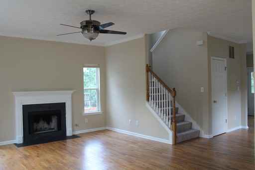 27 Montgomery St NE - Photo 2 of 12