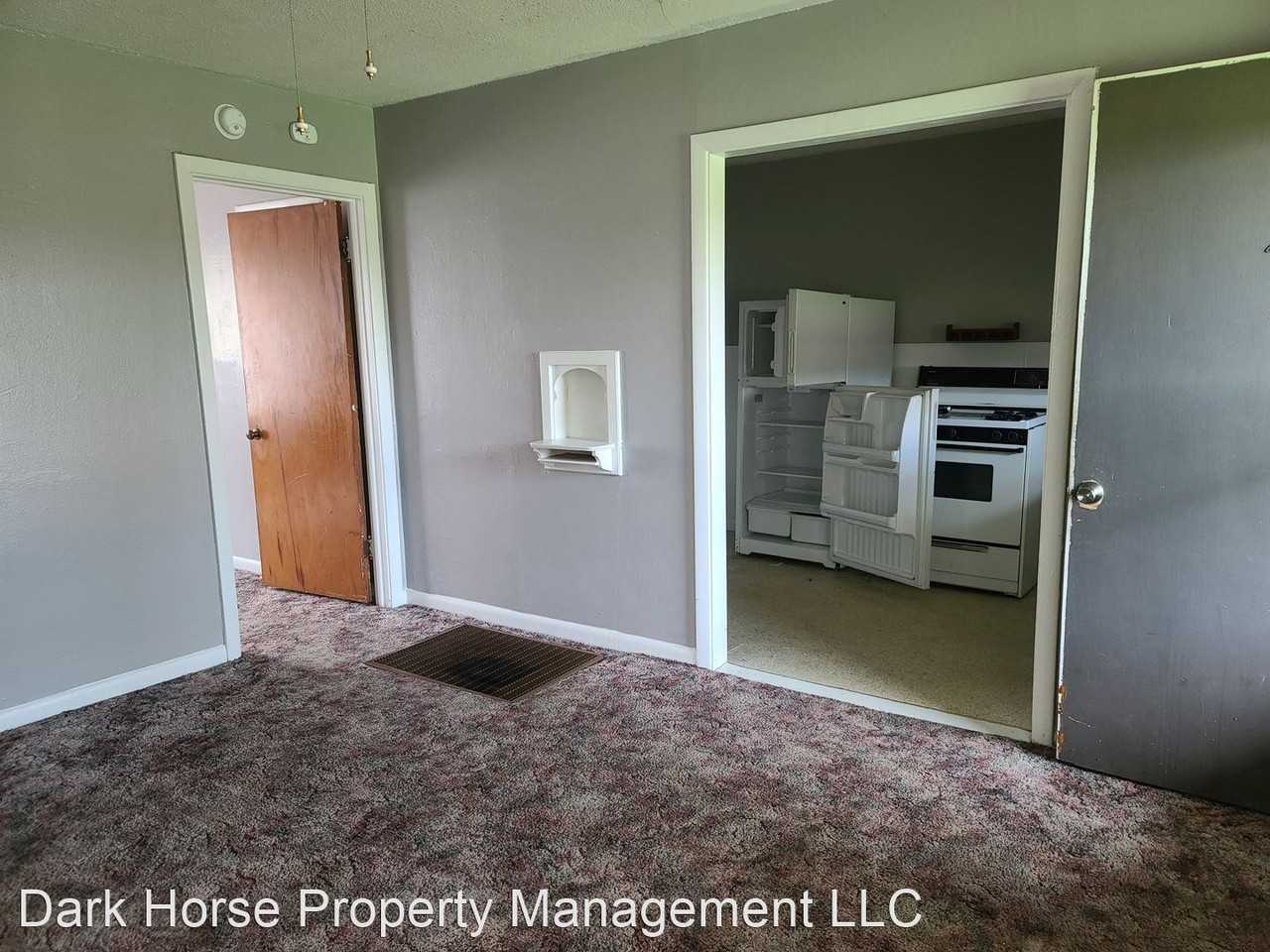 Highly Coveted Apartments in Downtown Borger! - Photo 3 of 24
