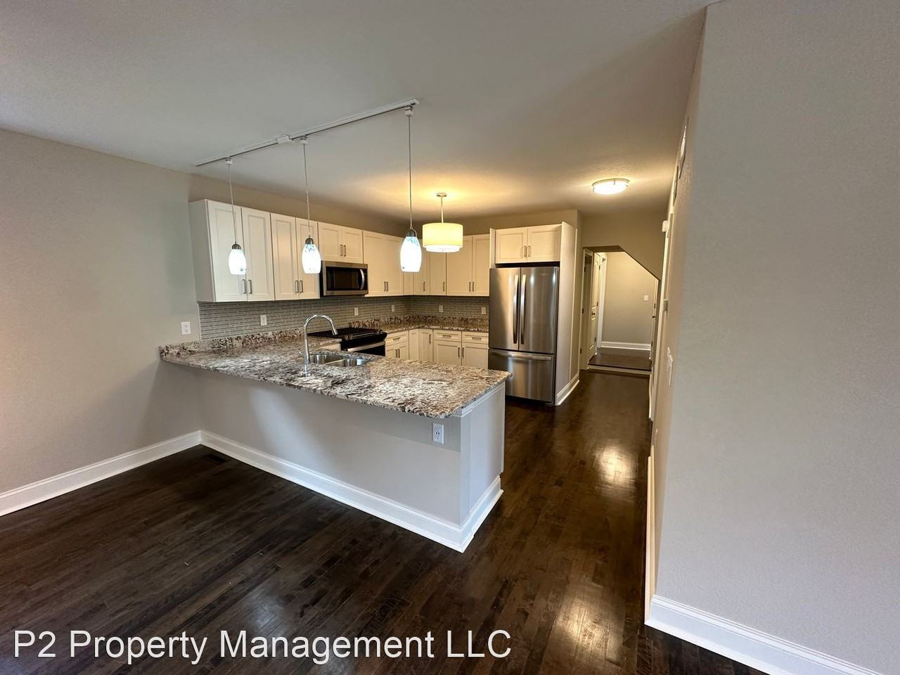 Port Washington Loft Duplex - Photo 3 of 20