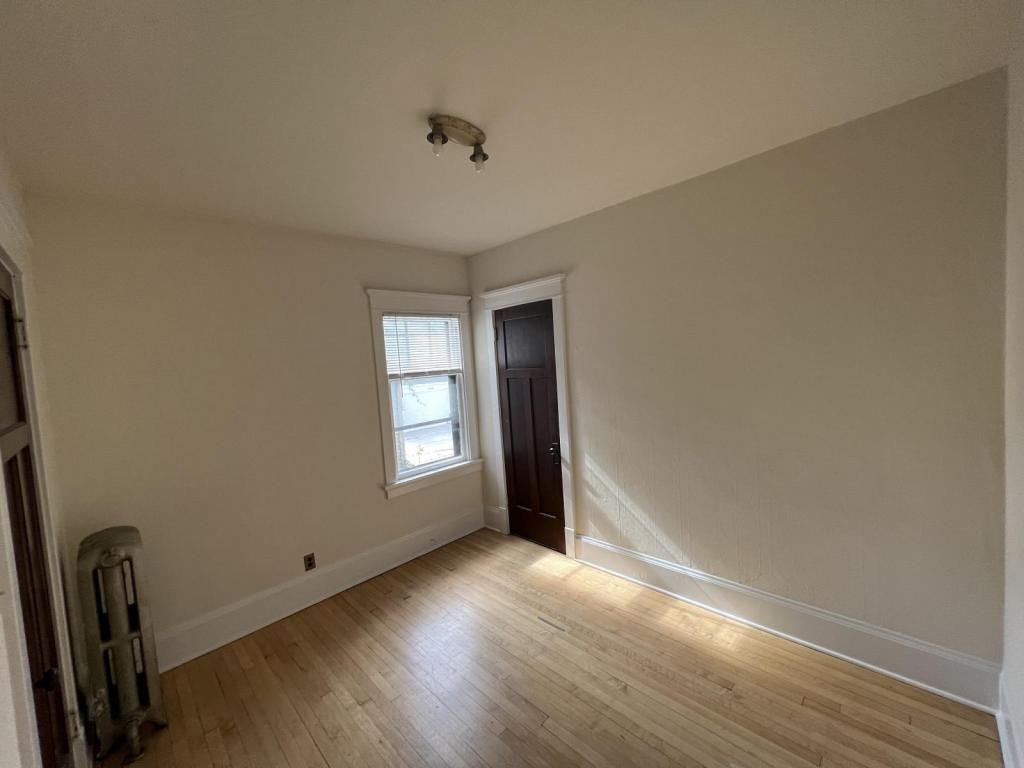 1820 E Hartford Ave - Photo 4 of 9