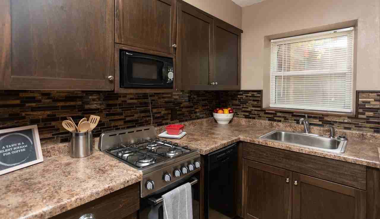 AVID - Photo 6 of 32