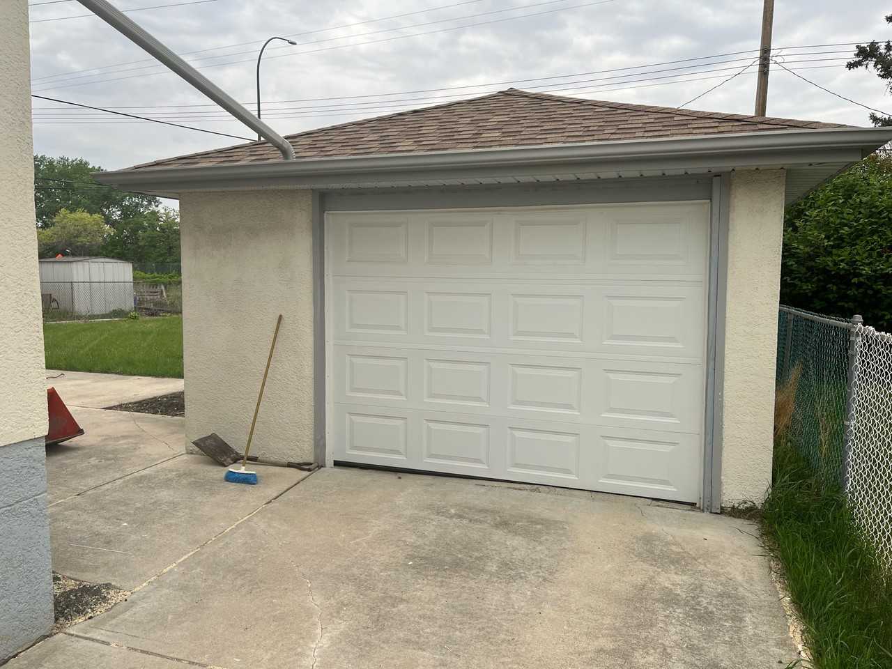 41 Glen Avenue - Photo 3 of 6