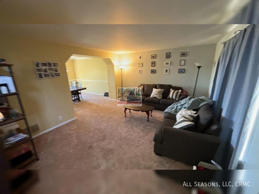 70 Langley Pl - Photo 3 of 21