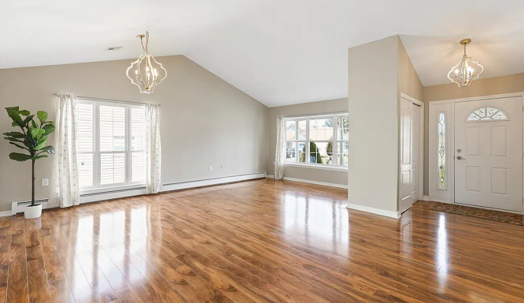 193 Canterbury Ln #NA - Photo 2 of 11