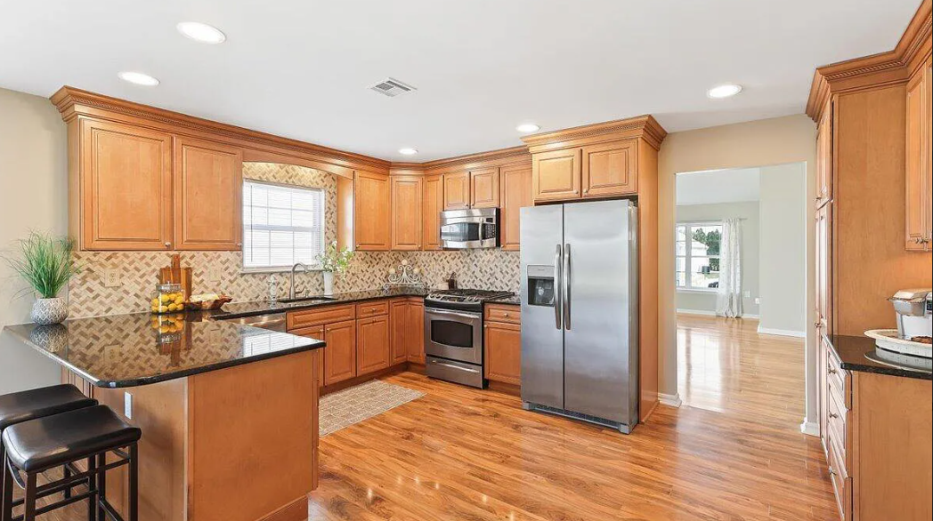 193 Canterbury Ln #NA - Photo 3 of 11