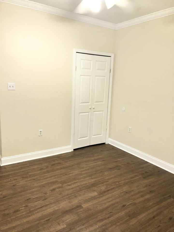 533 Avenue E #NA - Photo 3 of 14