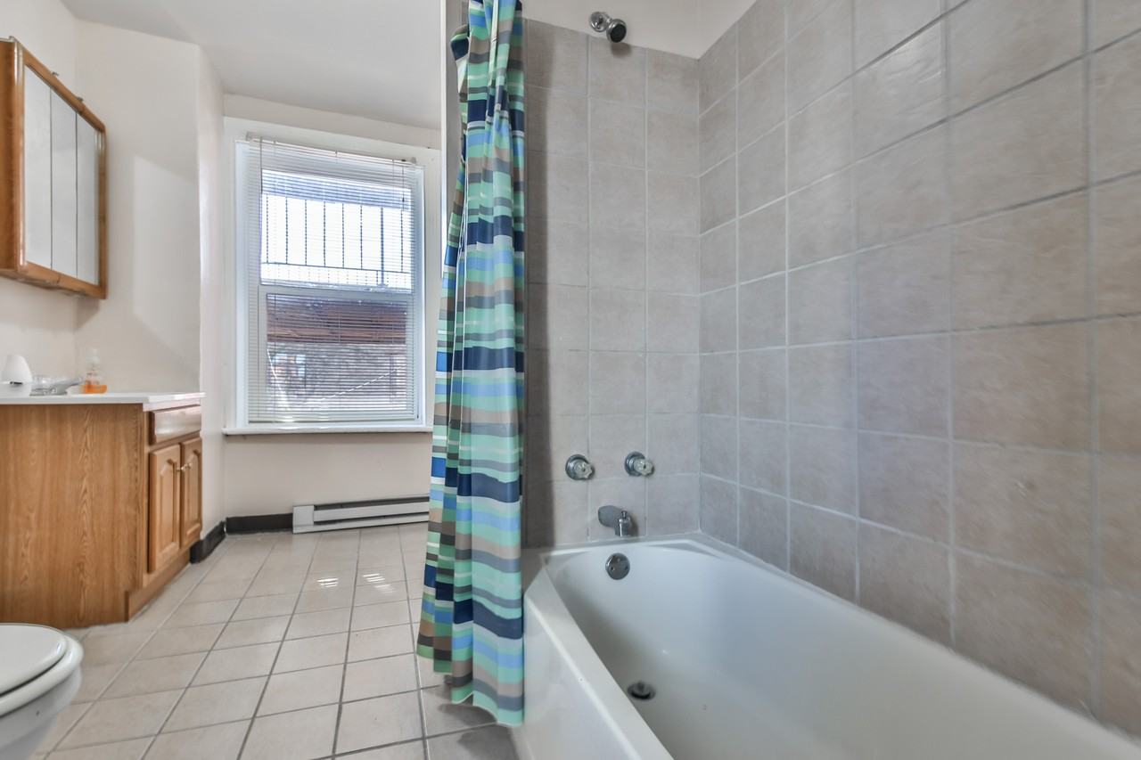 106 W Ridge St #1stFL - Photo 2 of 10