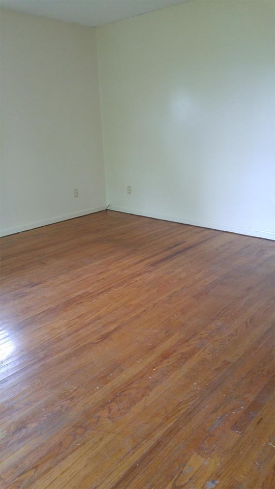 4811 Forest Ave #1 - Photo 4 of 10