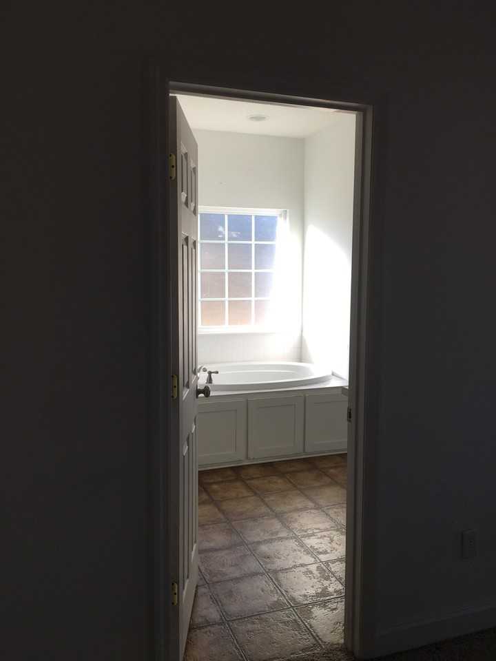 17 Gracie Ln #1 - Photo 6 of 10