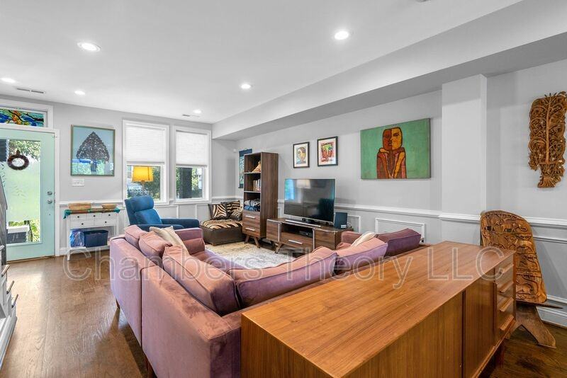 1275 Oates St Ne - Photo 7 of 40