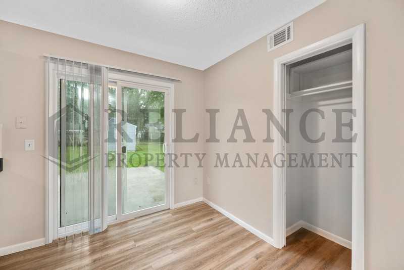 2322 S Vine St - Photo 6 of 21